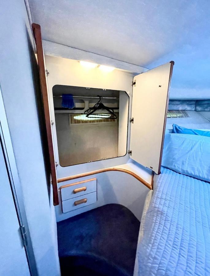 Yacht Hotel Barcelona Sant Adria de Besos Εξωτερικό φωτογραφία