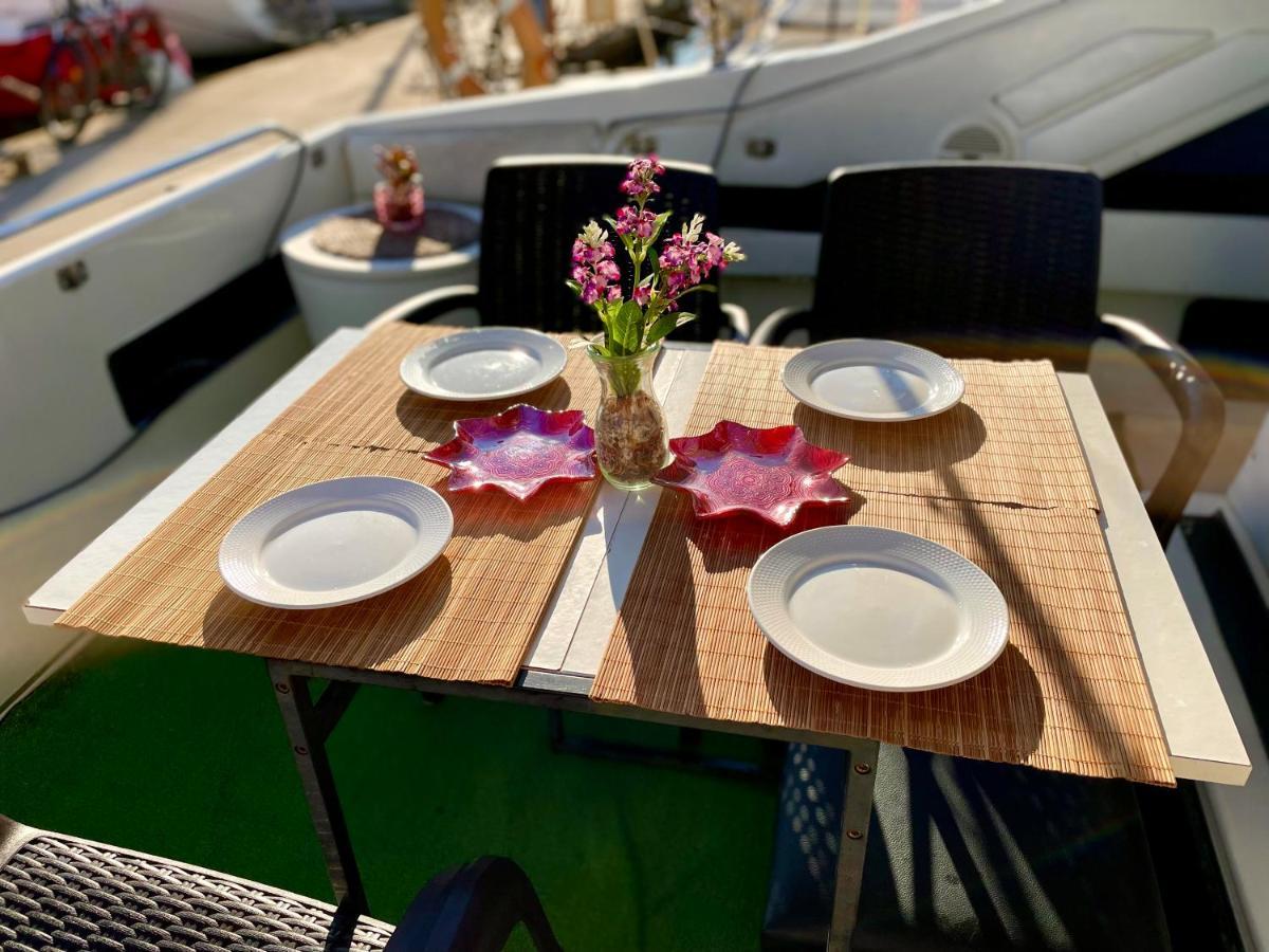 Yacht Hotel Barcelona Sant Adria de Besos Εξωτερικό φωτογραφία