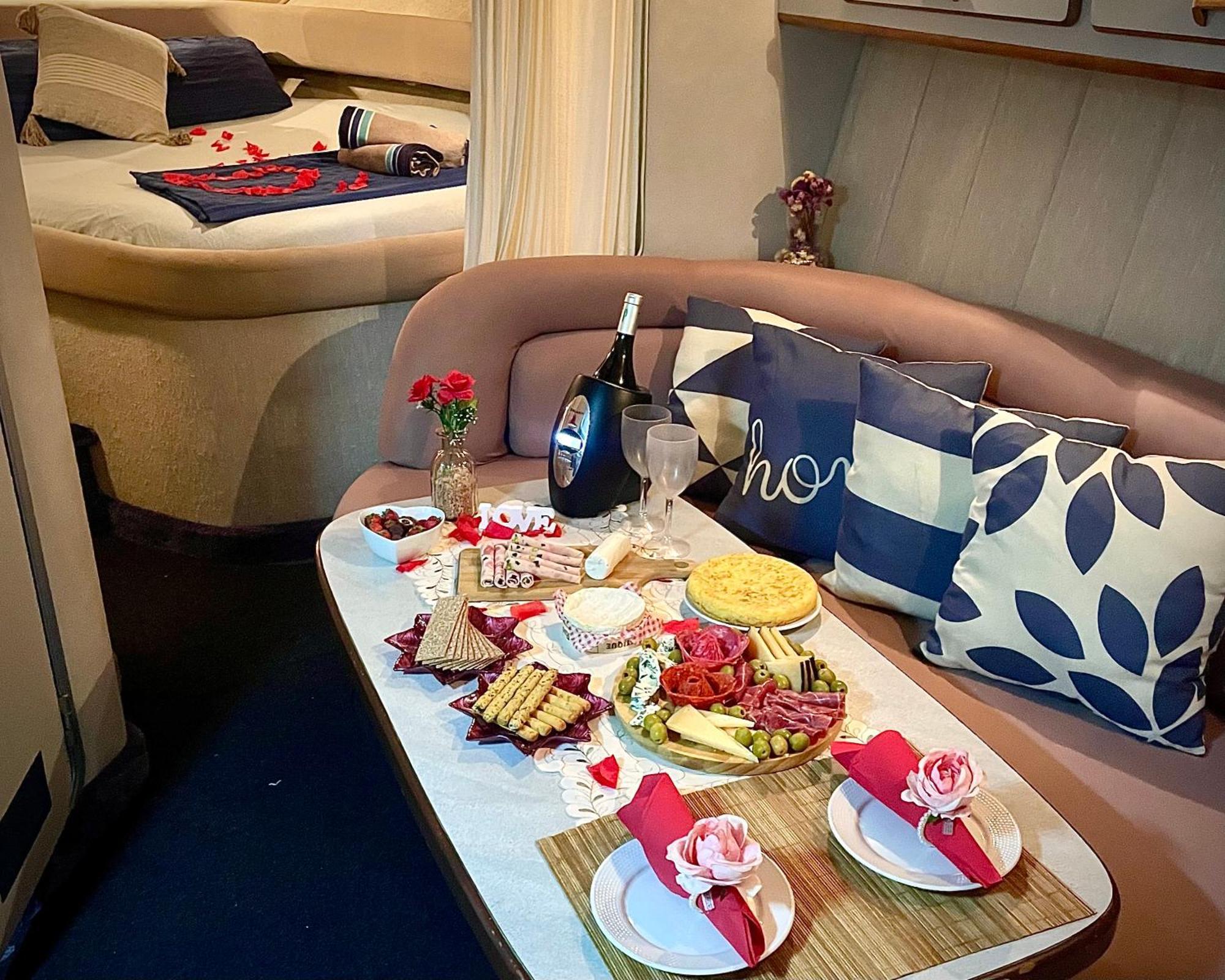Yacht Hotel Barcelona Sant Adria de Besos Εξωτερικό φωτογραφία
